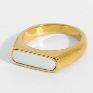 NUCERY GOLD PEARL PANEL RING